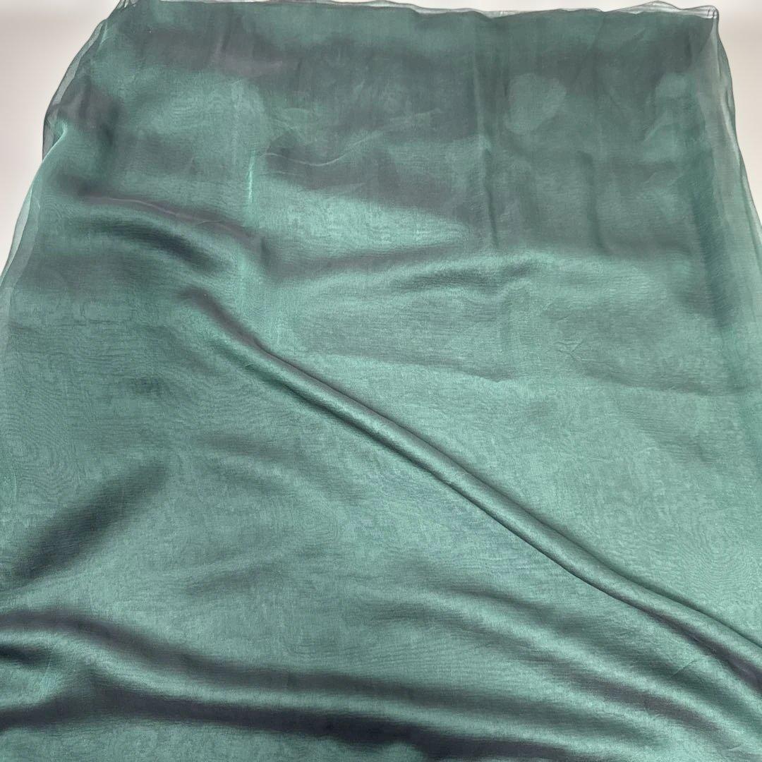 美品　HERMES エルメス　シアー　スカーフ　シルク　グリーン