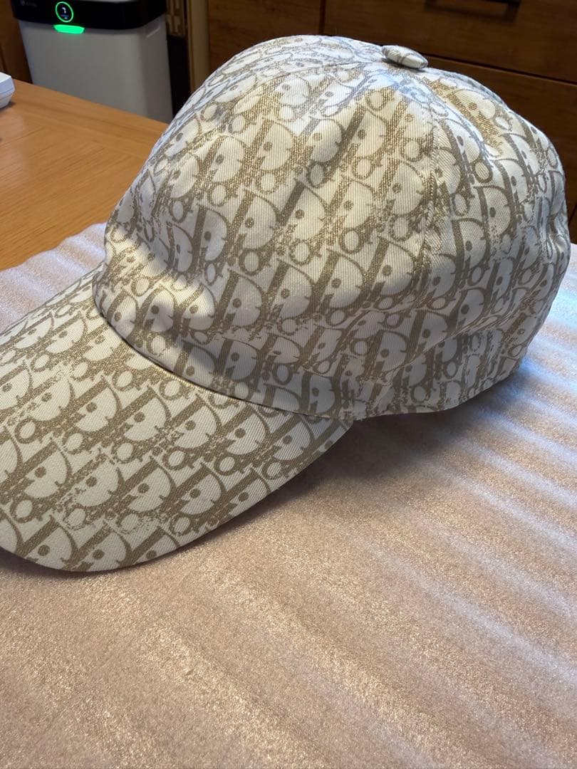 と*ち様 Christian Dior クリスチャンディオール ロゴ帽子キッズT