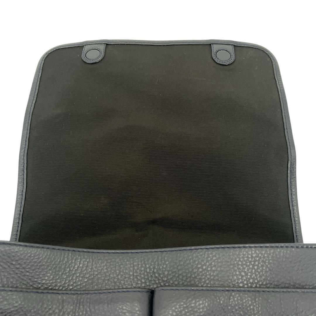 コーチ　メッセンジャーバッグ　シグネチャー　トンプソン　スモール　ストライプ