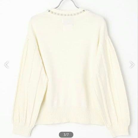 MUVEILパールつきニット