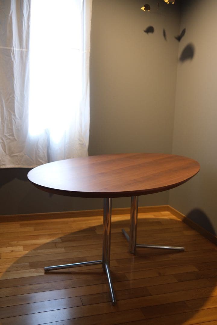 楕円形ブラウンダイニングテーブル　アクタス　ACTUS 最終値下げです！