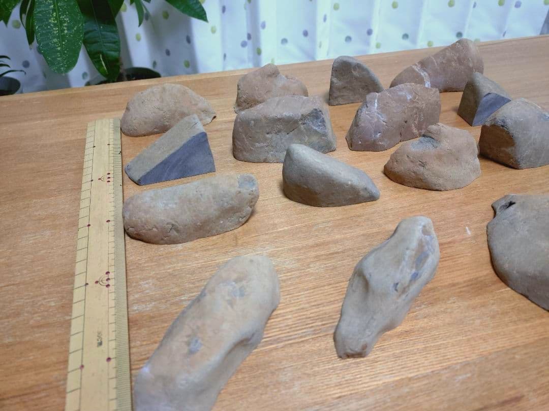 結婚式　席札　テーブルナンバー　アクセサリースタンド　ペーパーウェイト　大理石？