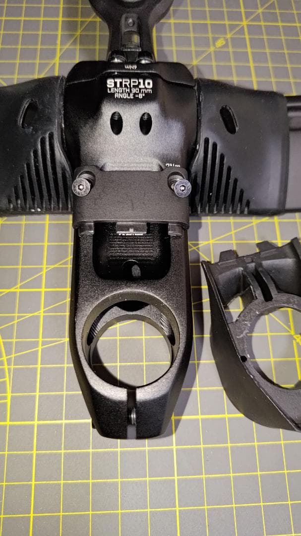 【美品】OCカーボンハンドルバーRA11+ステムRP10(サイコンマウント付き)