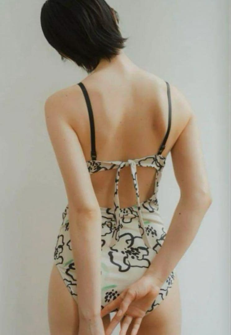 【 M】Knuth Marf flower paint swimwear