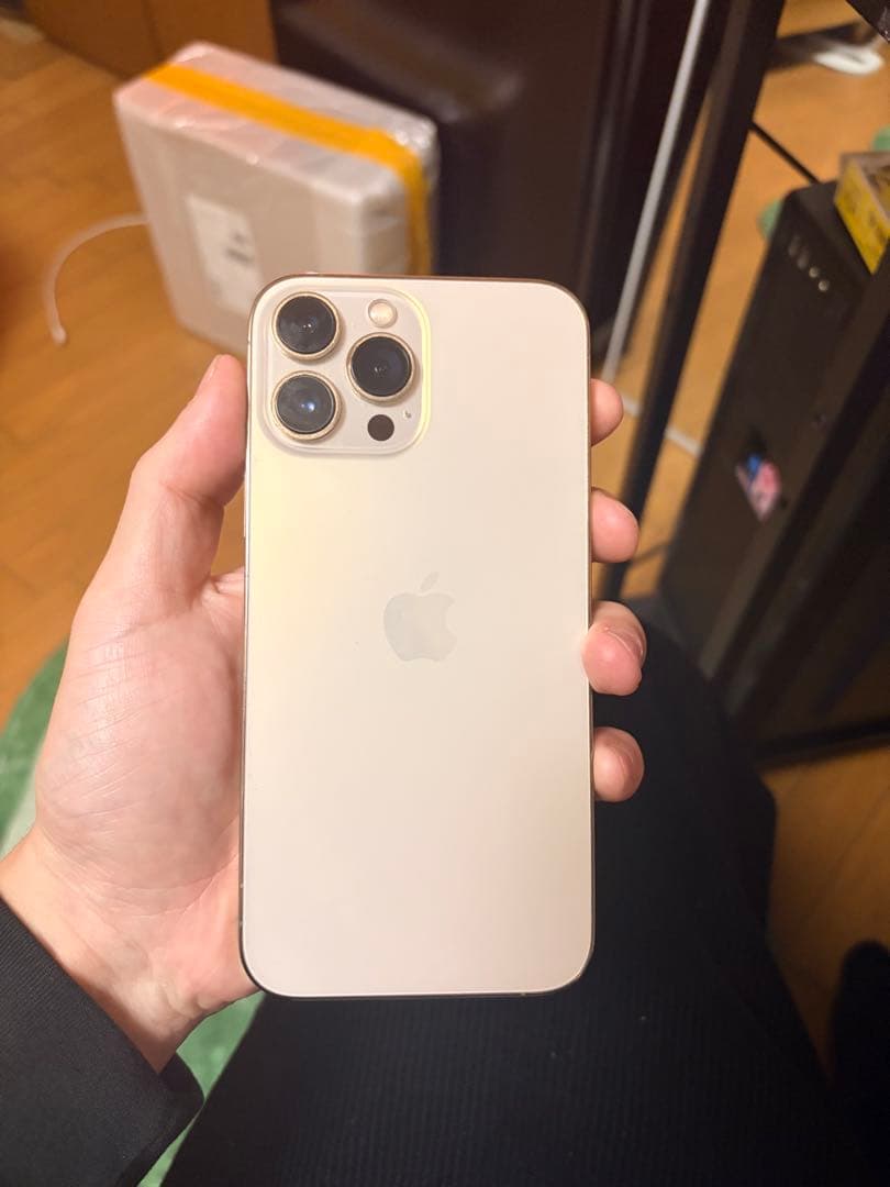 Apple iPhone 13 Pro ゴールド