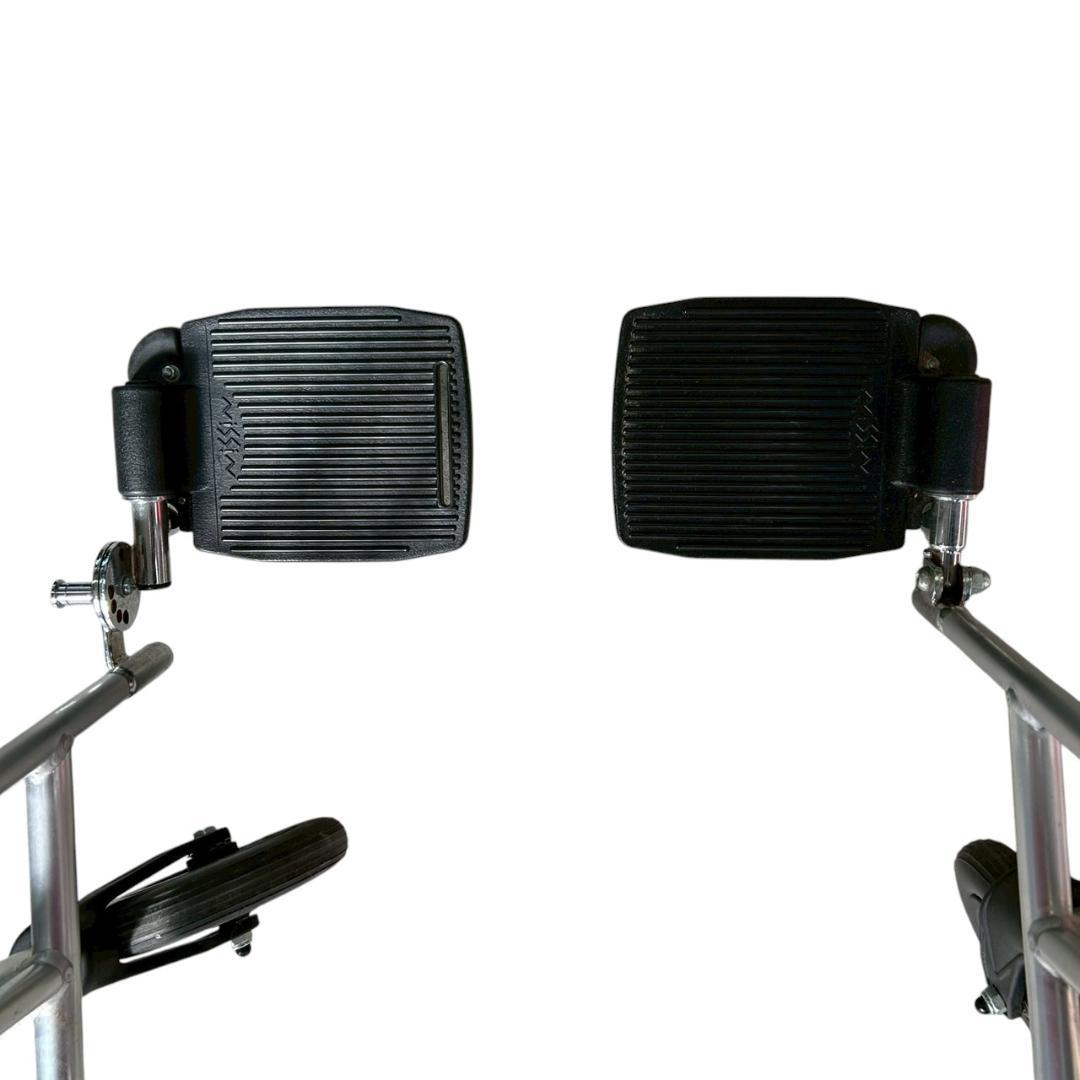 日本ウィール・チェアKK 自走も介助も可能◎ 車いす 車椅子 折りたたみ式 中古