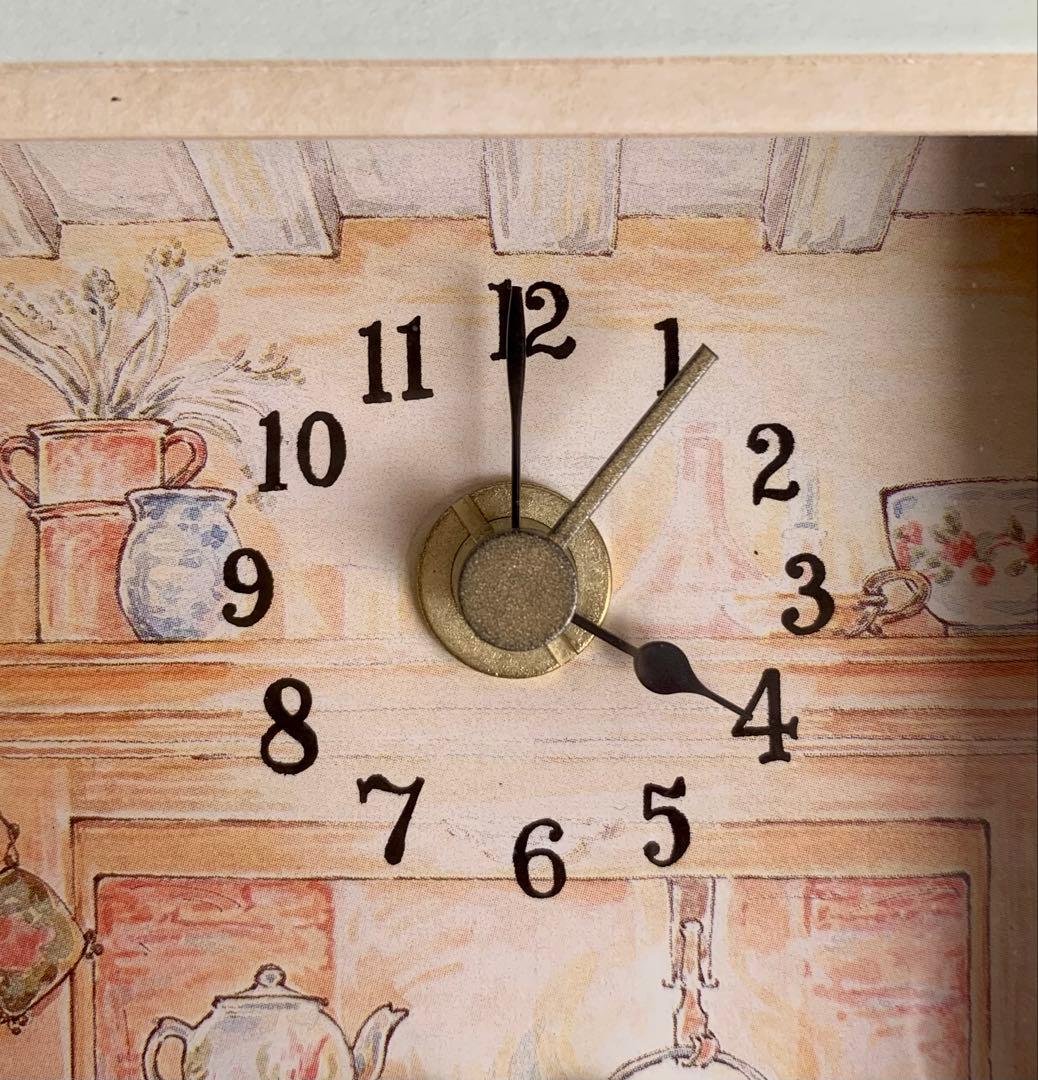 グロースターの仕立て屋 木製フレーム入り時計 ピーターラビット