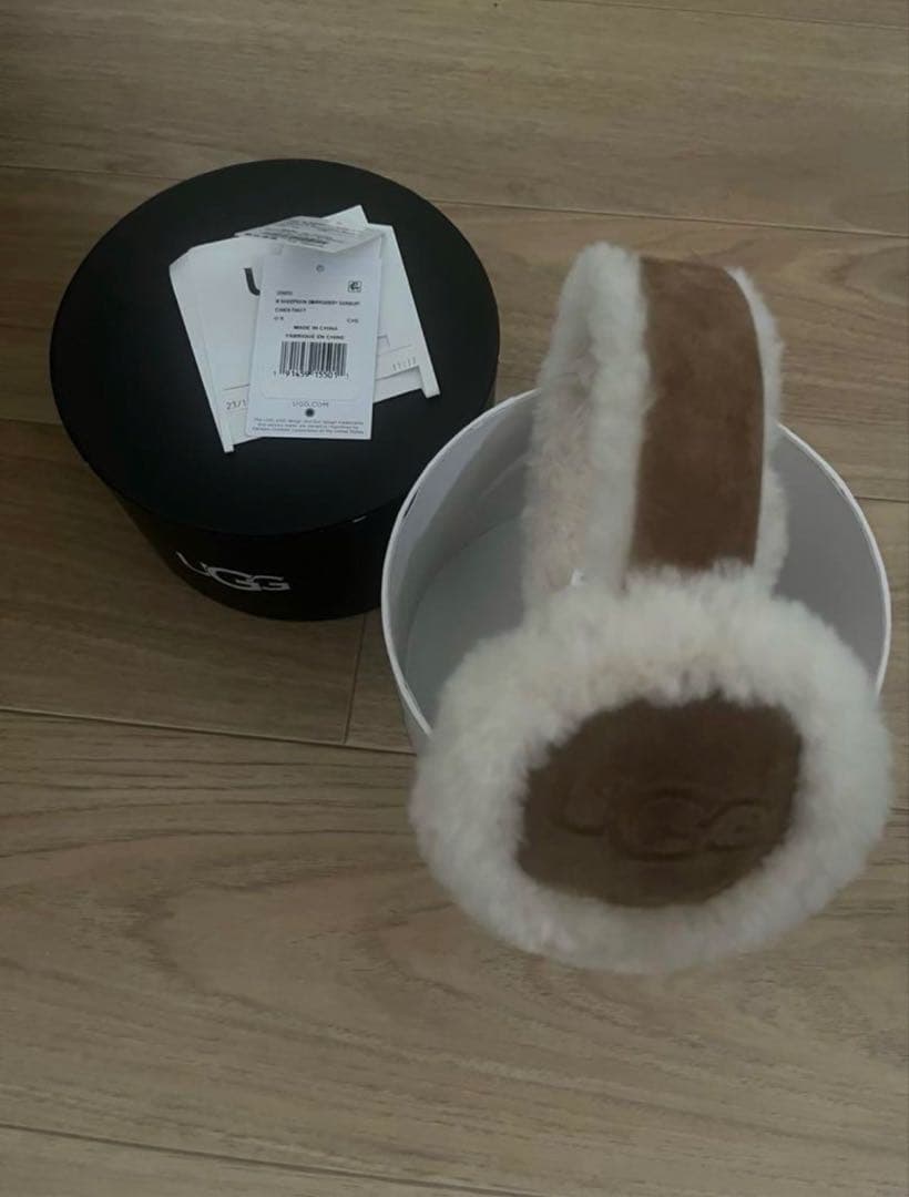 UGG 正規品 レシート有り シープスキン イヤーマフ チェスナット