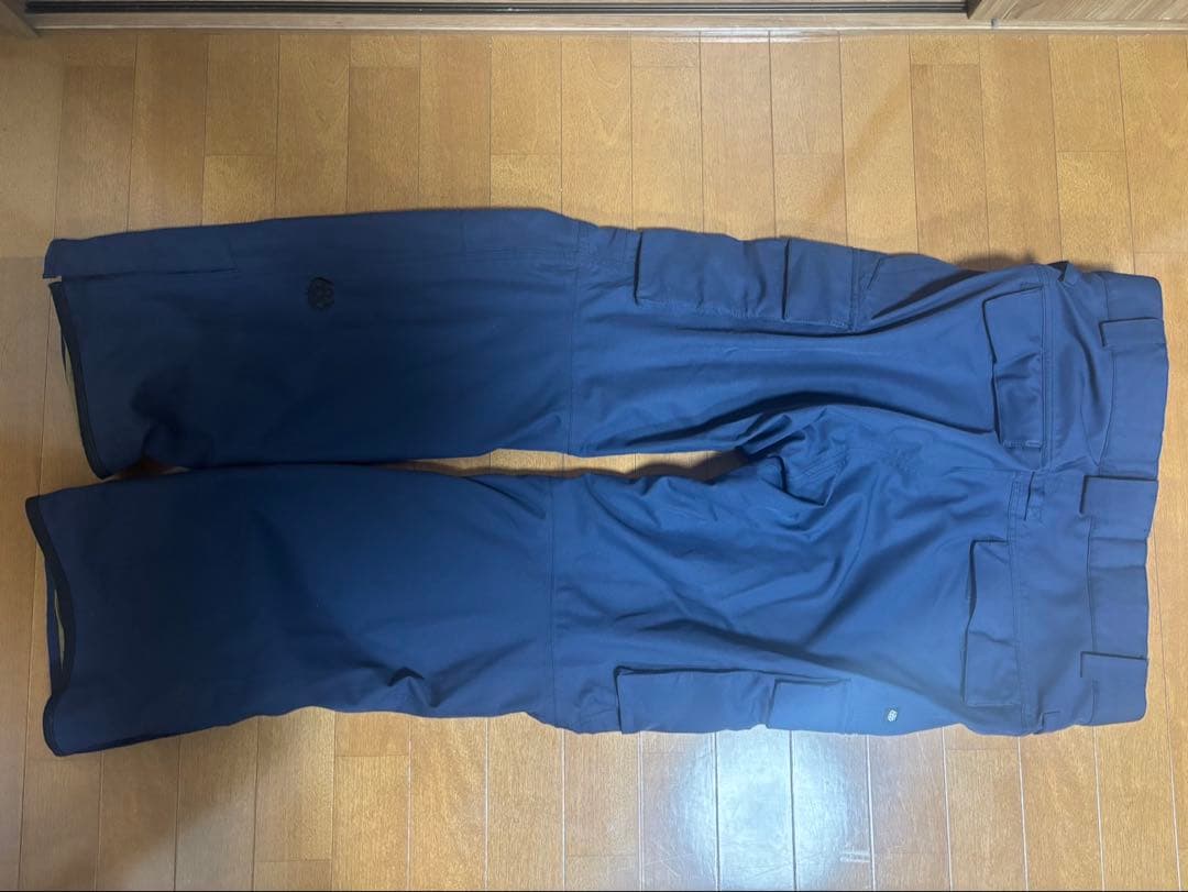 686 スノーボードウェア　Lサイズ　上下セット