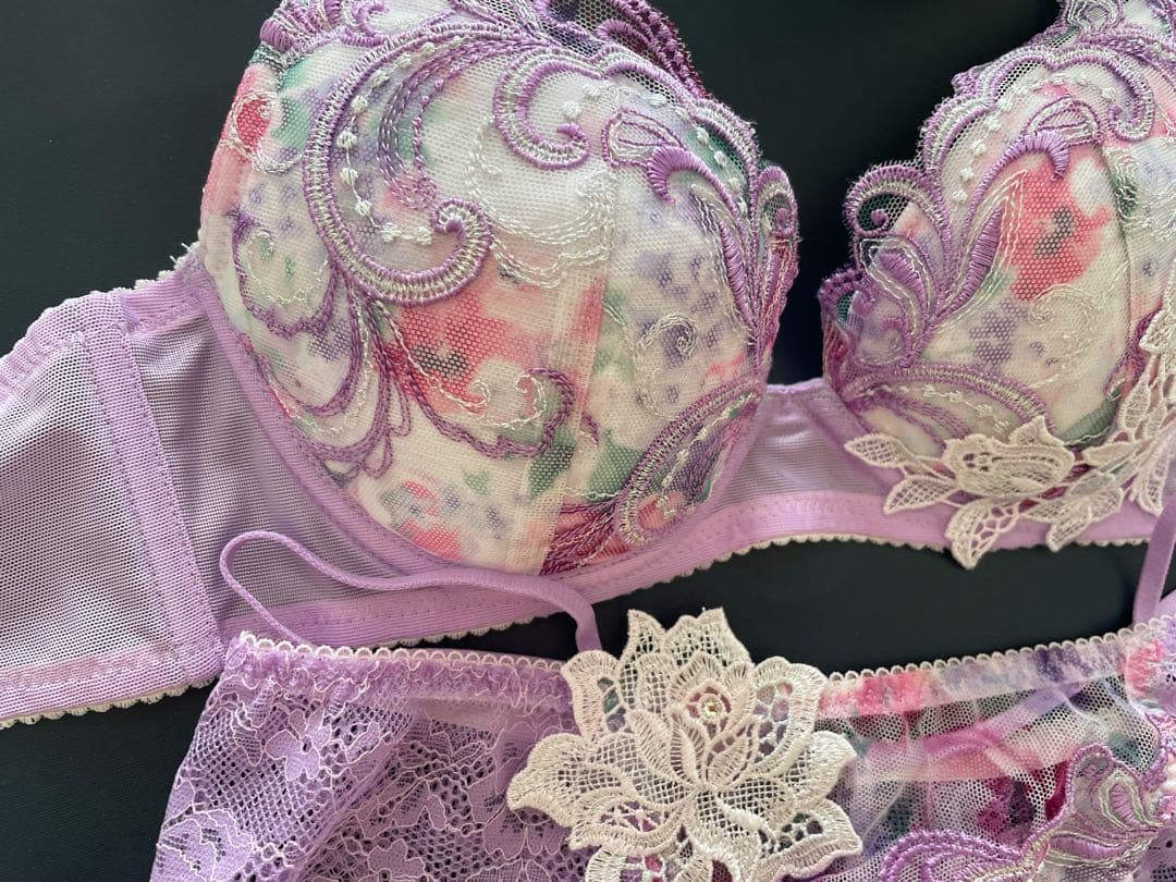 サルート B70/M 07G PU リアルアップブラ ドイツの花嫁