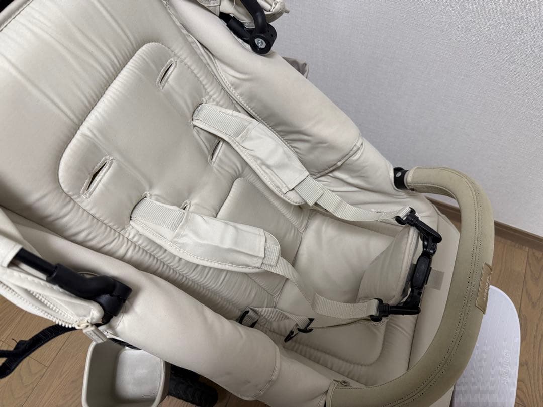 エアバギー　ココプレミア フロムバース WHITE ASH(ホワイトアッシュ)