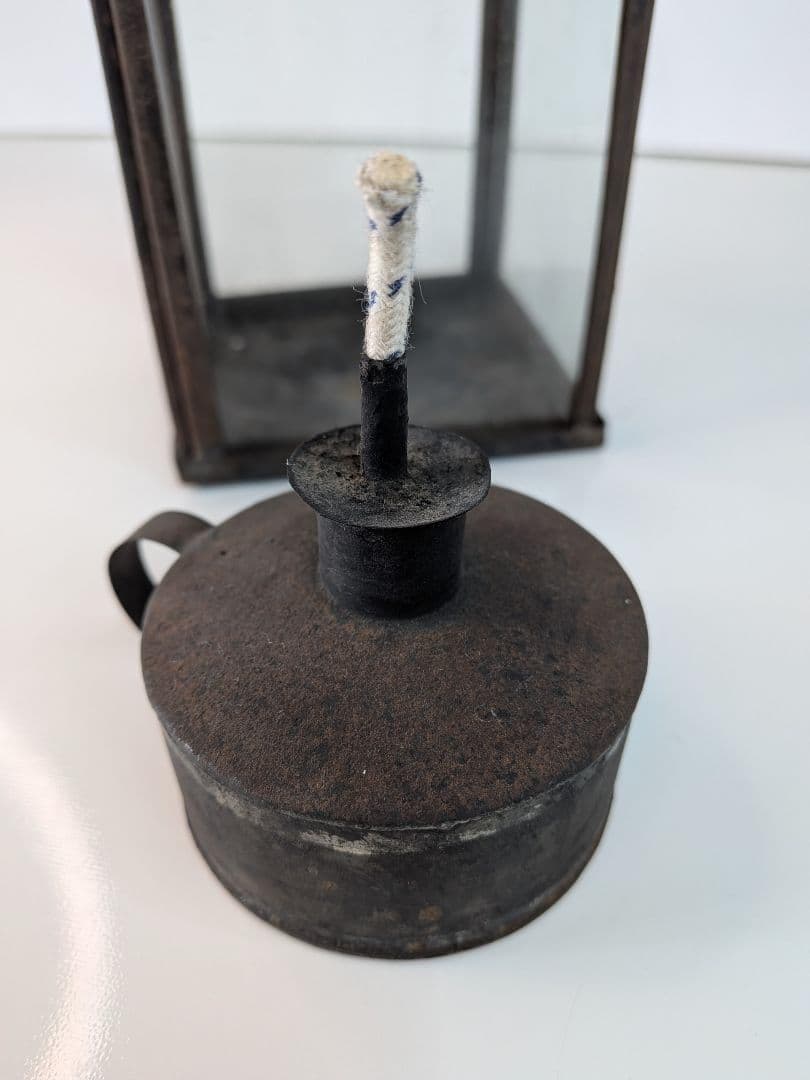 【 ヴィンテージ 】 オイルランタン／ガラスケース／吊り下げランプ