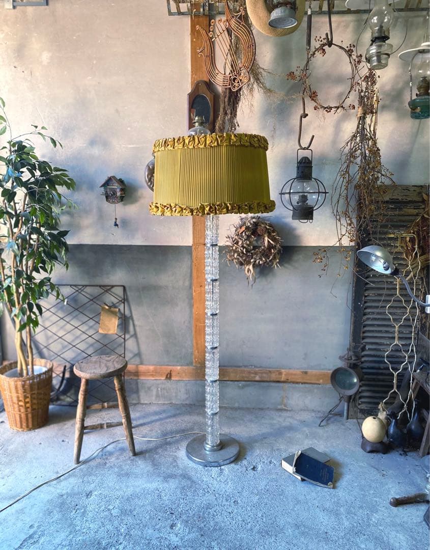 ビンテージ フロアスタンドライト ※送料込みに変更します
