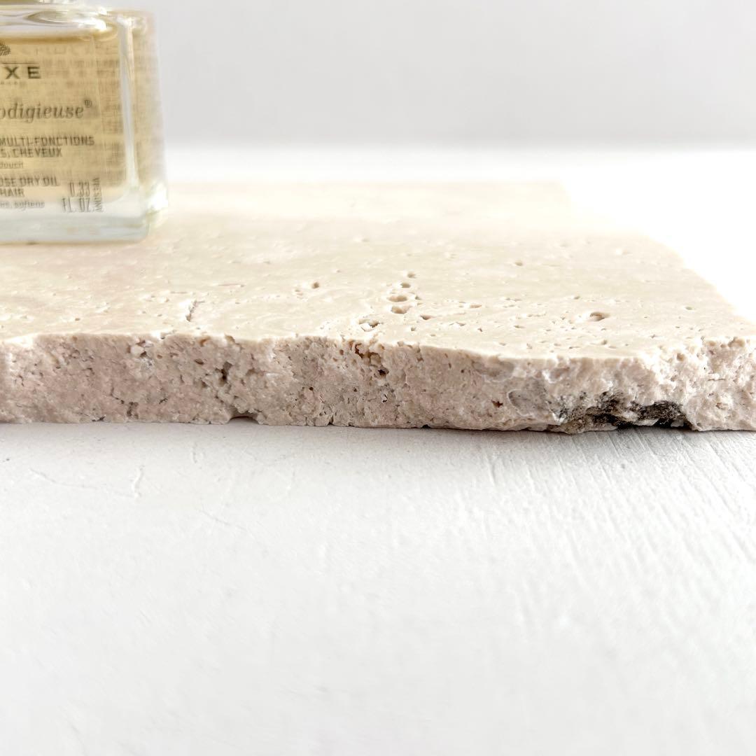 512ロマノトラバーチン（大理石端材プレート）