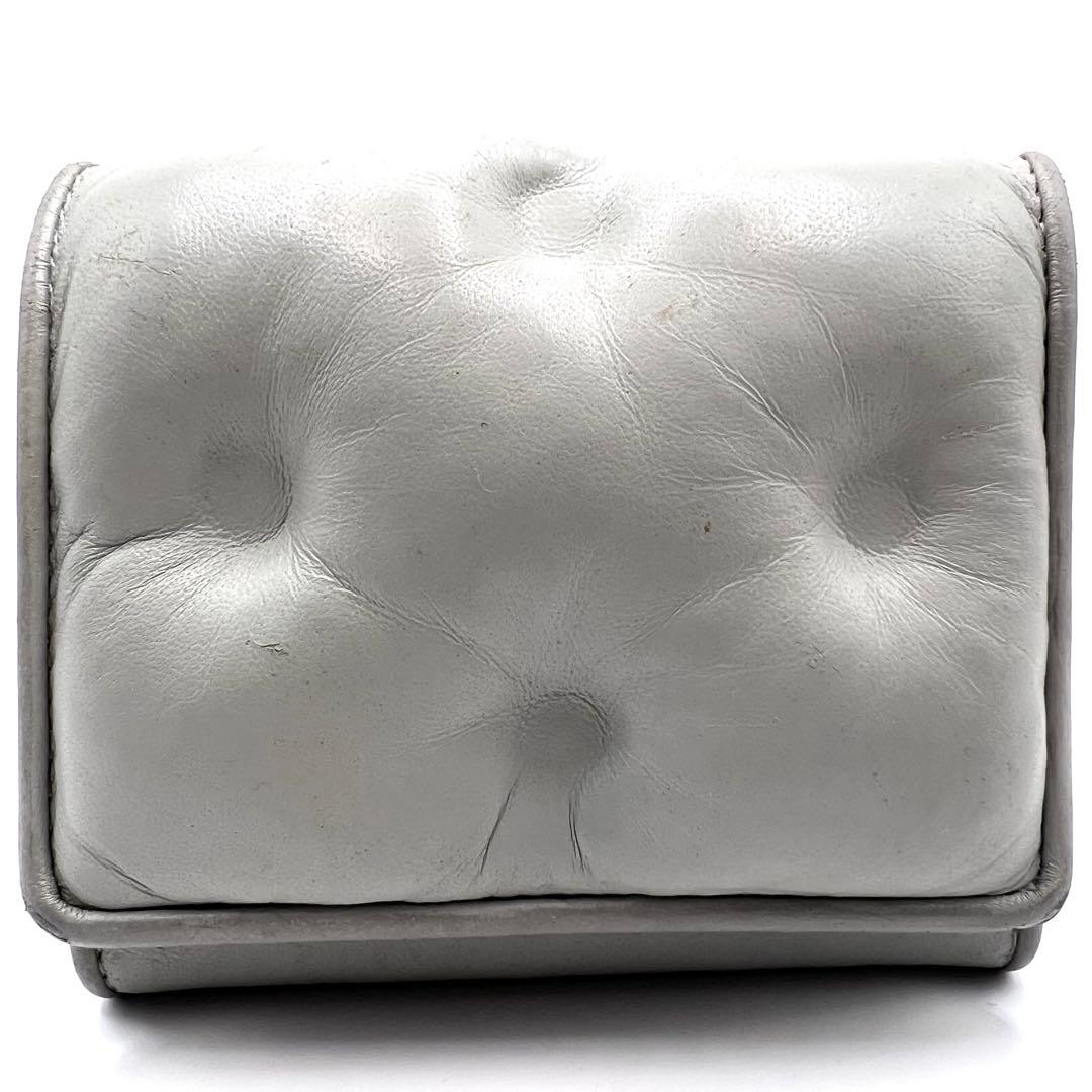 マルジェラ 折り財布 グラムスラム カレンダー オールレザー グレー