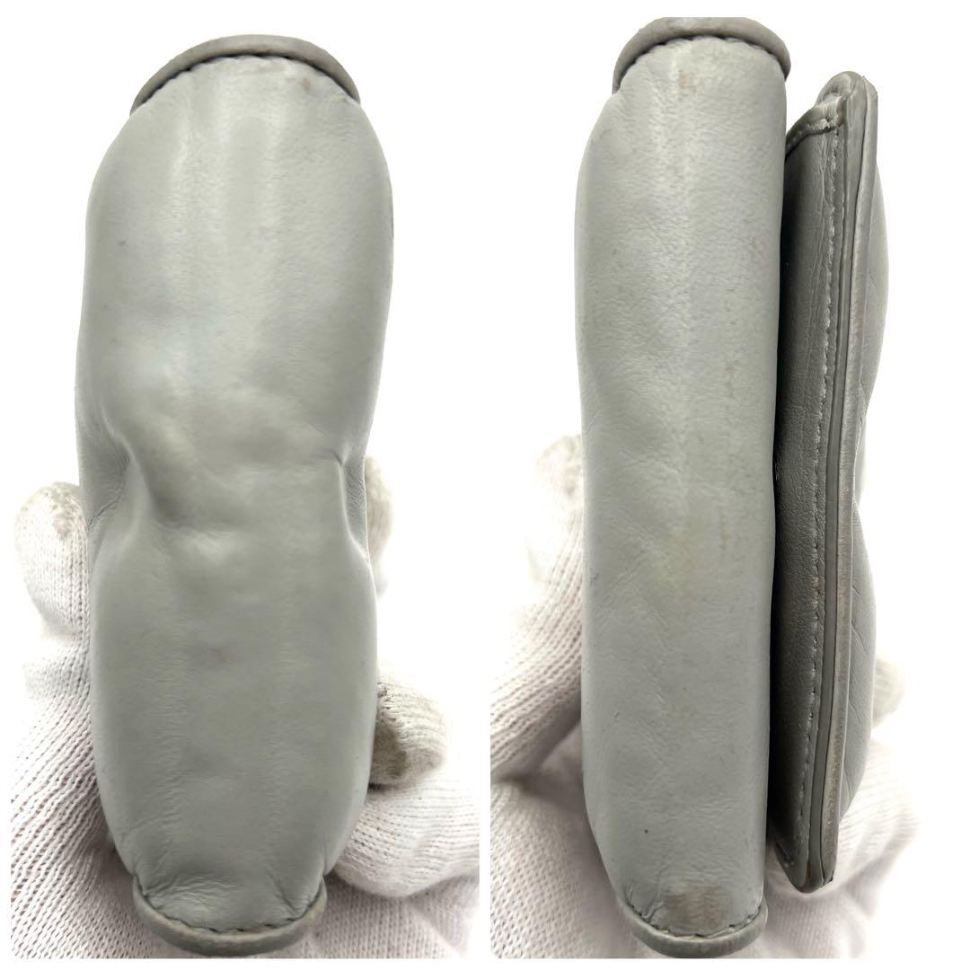 マルジェラ 折り財布 グラムスラム カレンダー オールレザー グレー