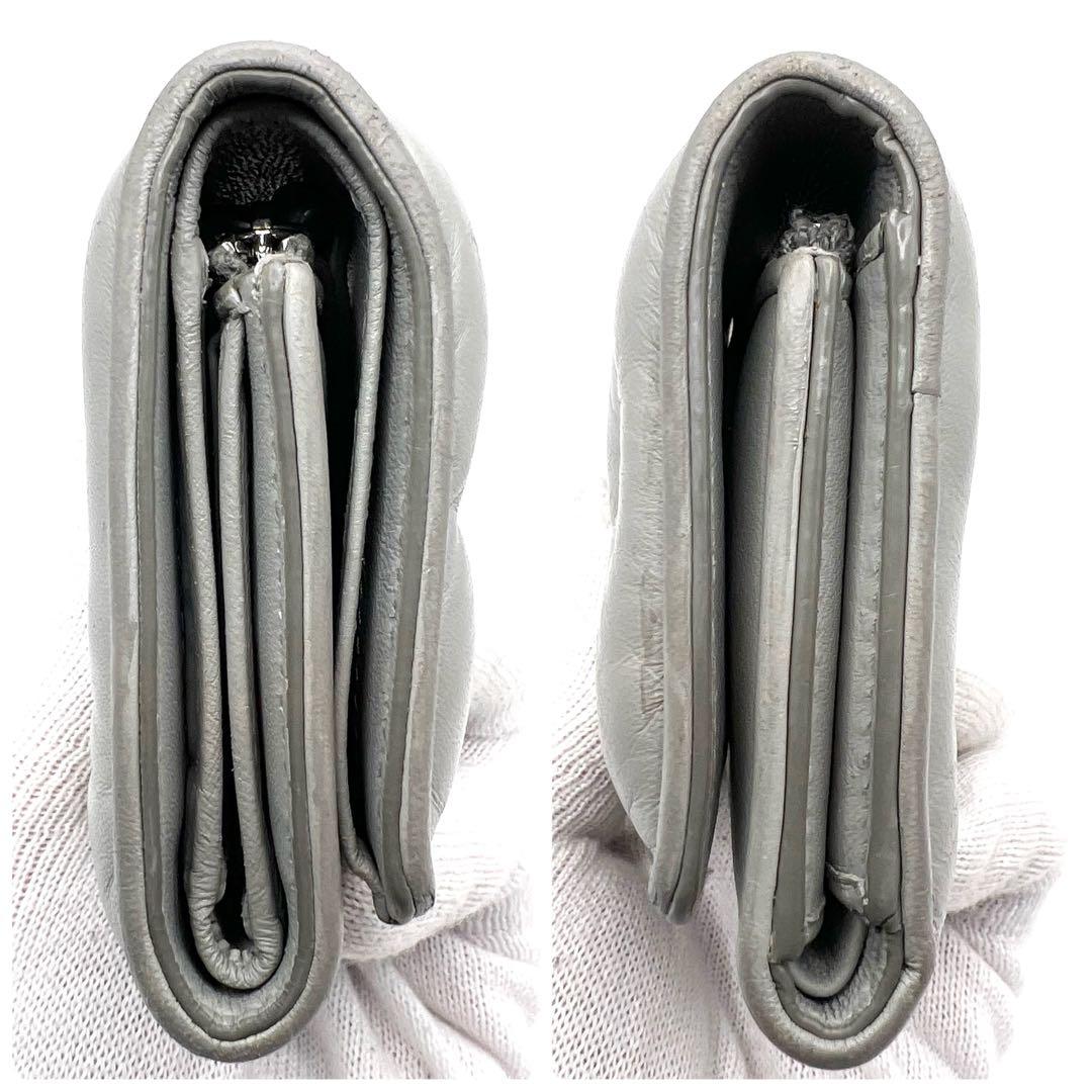 マルジェラ 折り財布 グラムスラム カレンダー オールレザー グレー