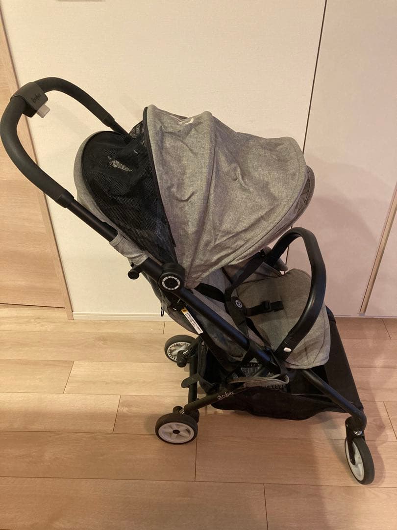 サイベックス　イージーS バンパー付き　マンハッタングレー