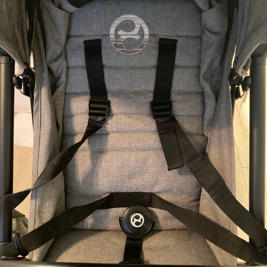 サイベックス　イージーS バンパー付き　マンハッタングレー