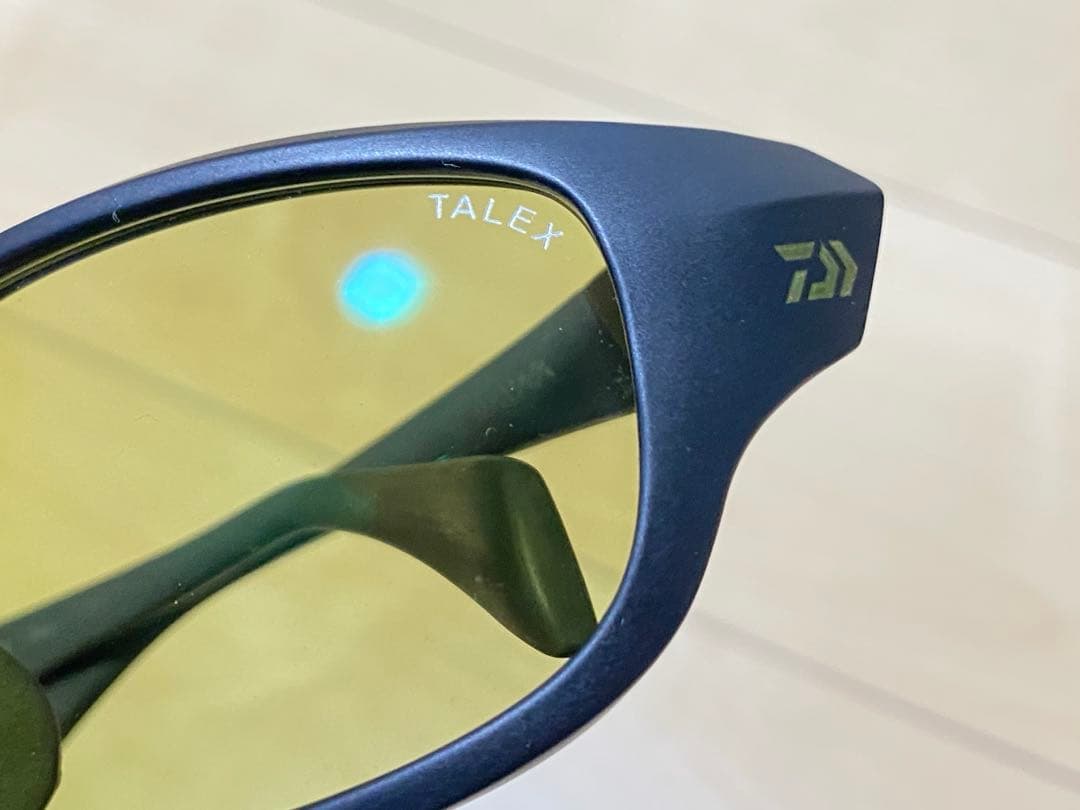 美品　ダイワ DAIWA 偏光グラス TLX 015 EG イーズグリーン
