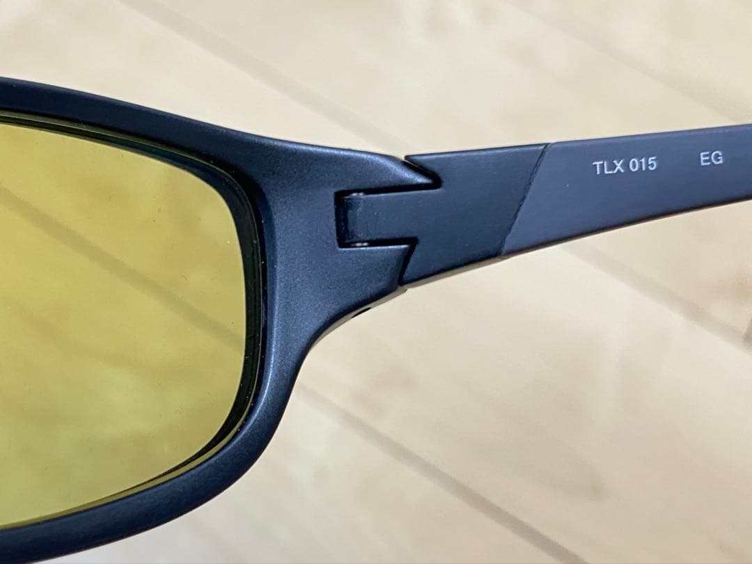 美品　ダイワ DAIWA 偏光グラス TLX 015 EG イーズグリーン