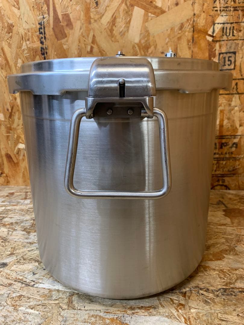 C(7662) ワンダーシェフ プロ 圧力鍋 ビッグ 30L IH対応 業務用