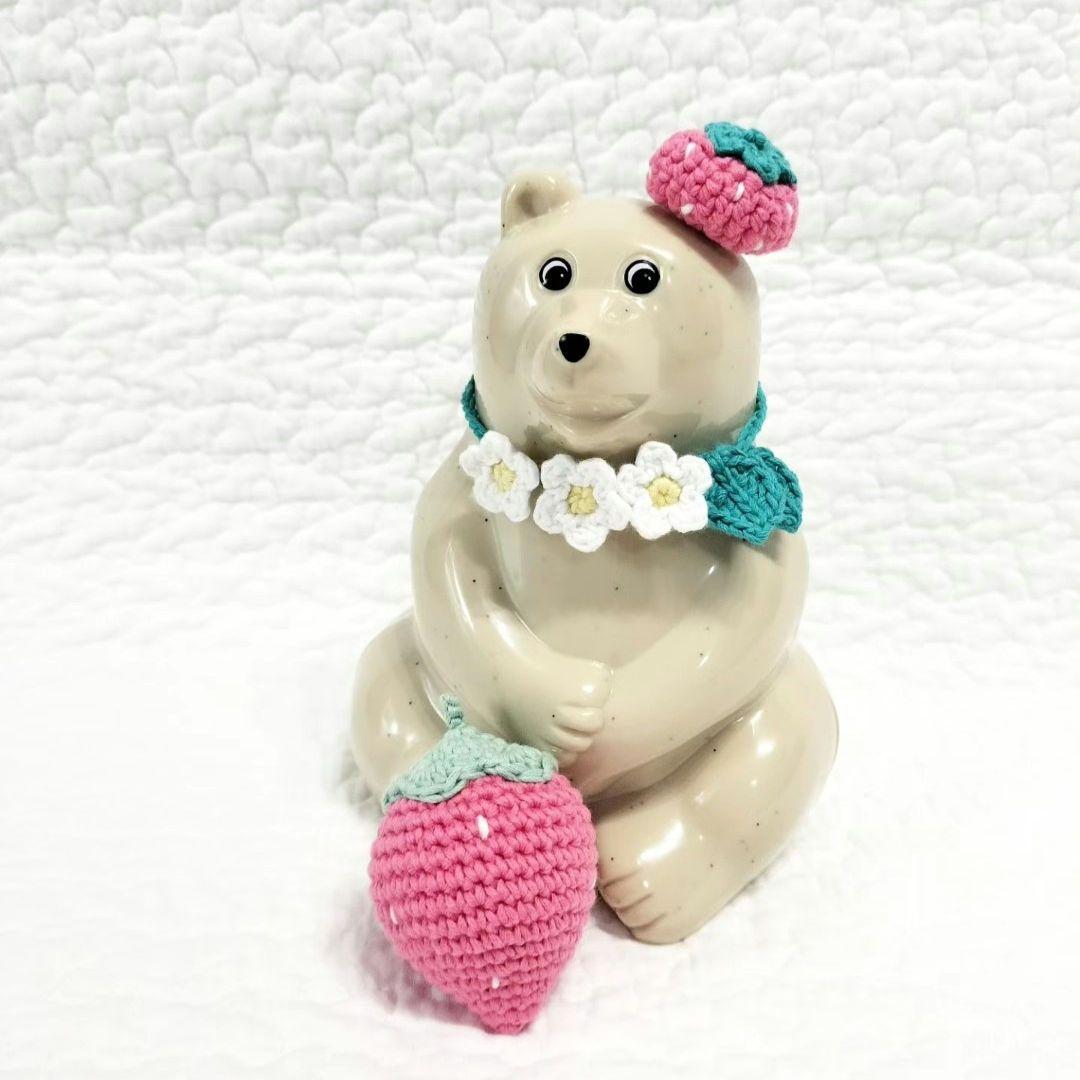 しろくま貯金箱 いちごコーデ