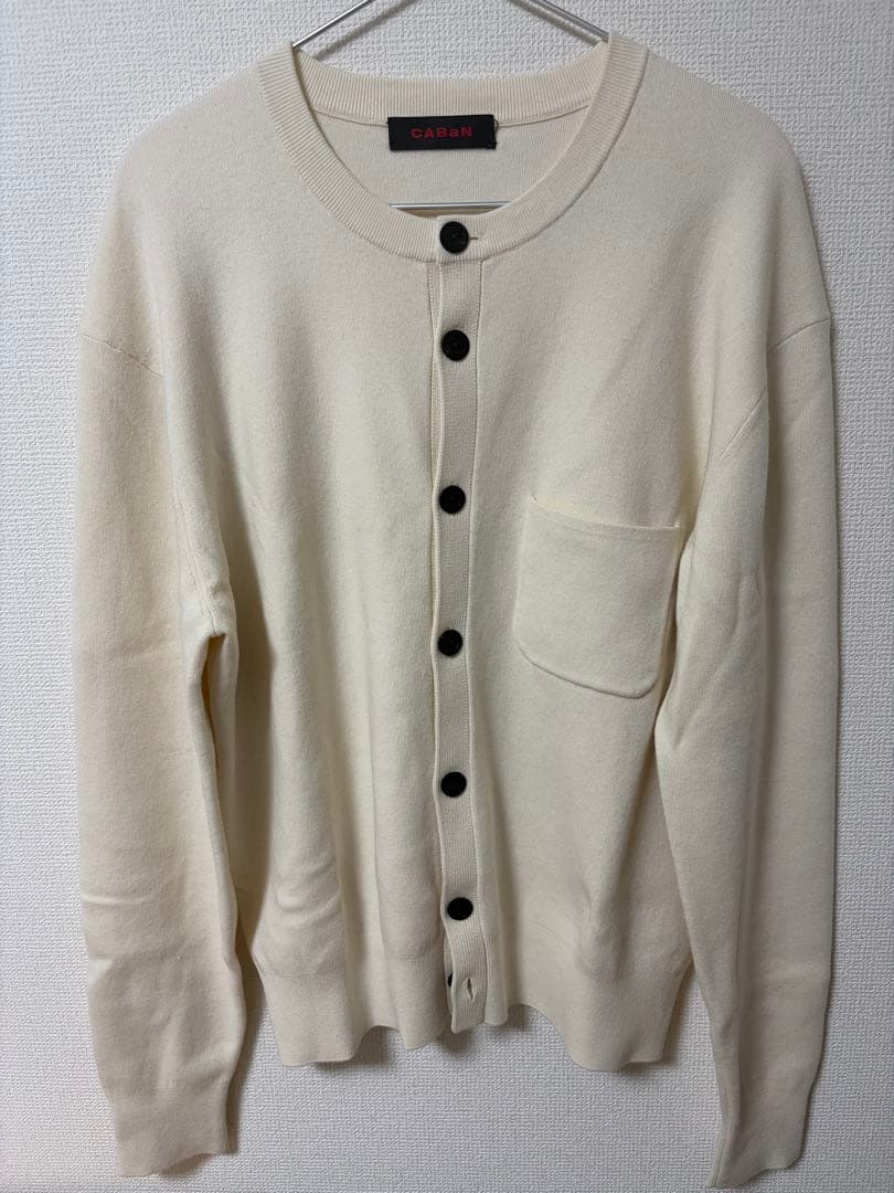 CABaN コットンカシミヤ ポケットクルーネックカーディガン ライトベージュ