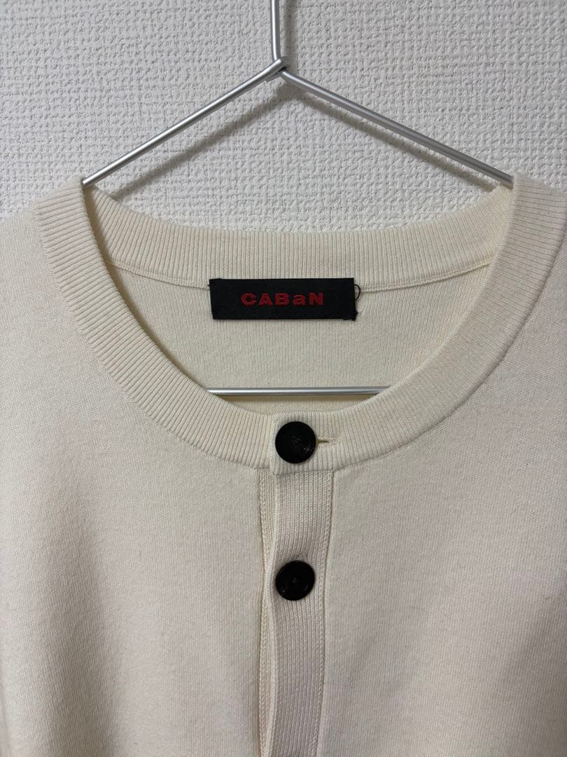 CABaN コットンカシミヤ ポケットクルーネックカーディガン ライトベージュ