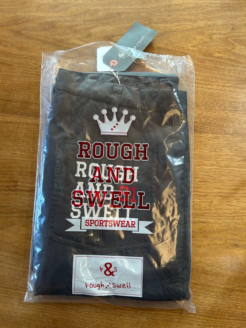 ROUGH AND SWELL グレー ストレートパンツ