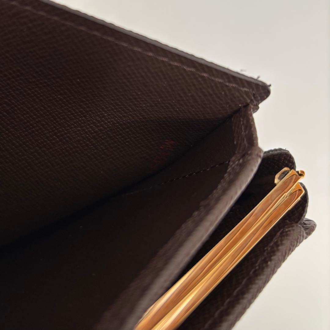 LOUIS VUITTON 二つ折り財布　ダミエ