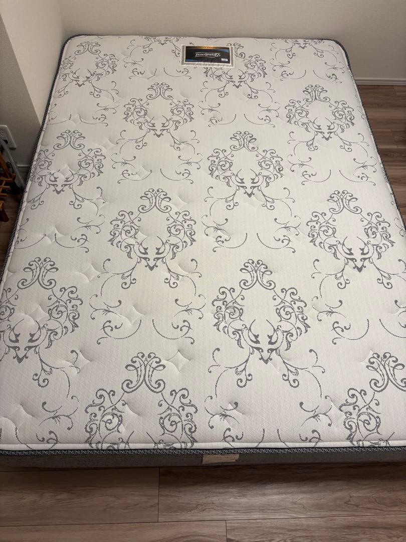 シモンズ　マットレス　ダブルベッド