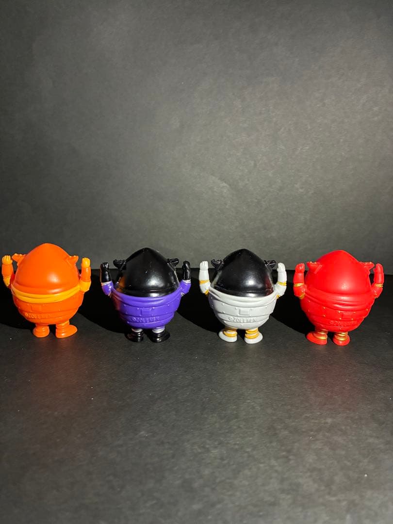 VAGガチャ　マッドバロン　４体セット