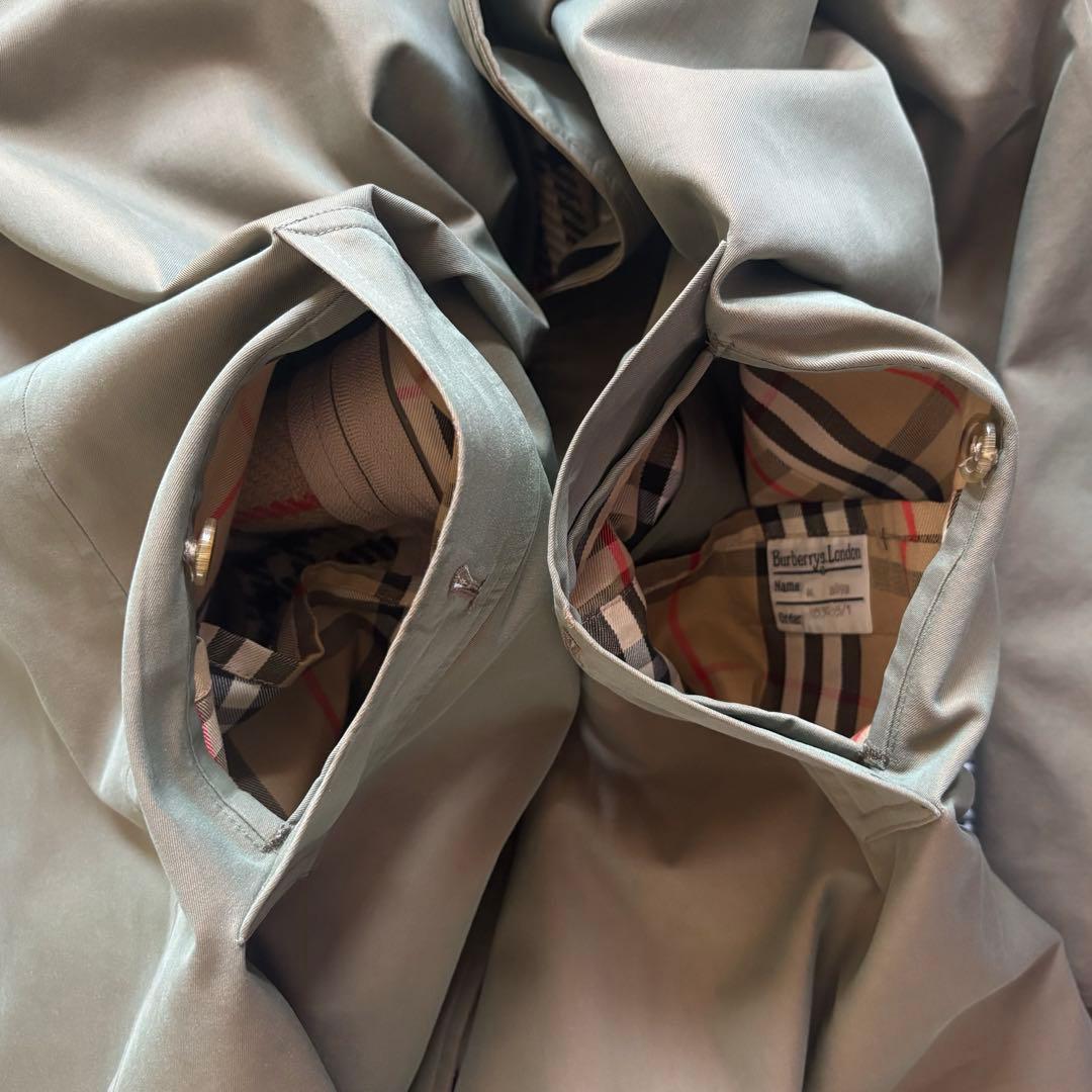 BURBERRY 玉虫コート