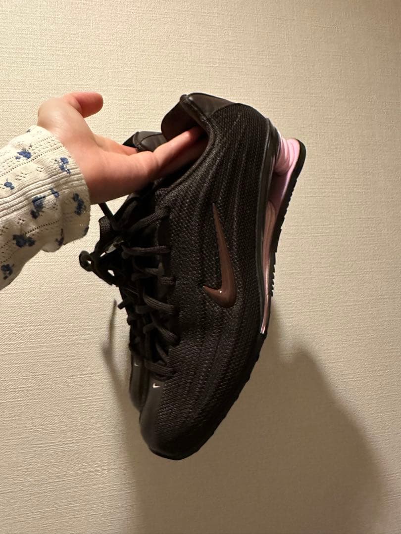 ナイキ ショックス Z /茶色 ピンクスニーカーatmos pink （限定品）