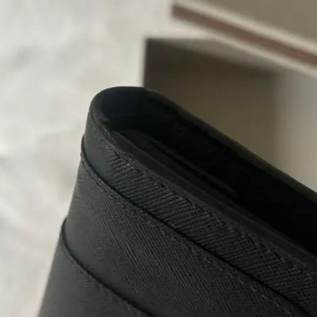 【値下げ中】marni ブラック サフィアーノレザー製 二つ折りウォレット