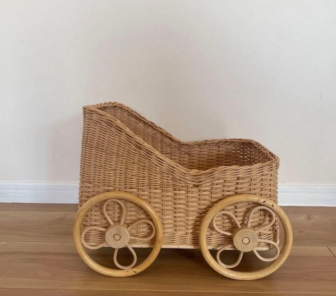 籐の入れ物　乳母車　ベビーカー型　レトロ