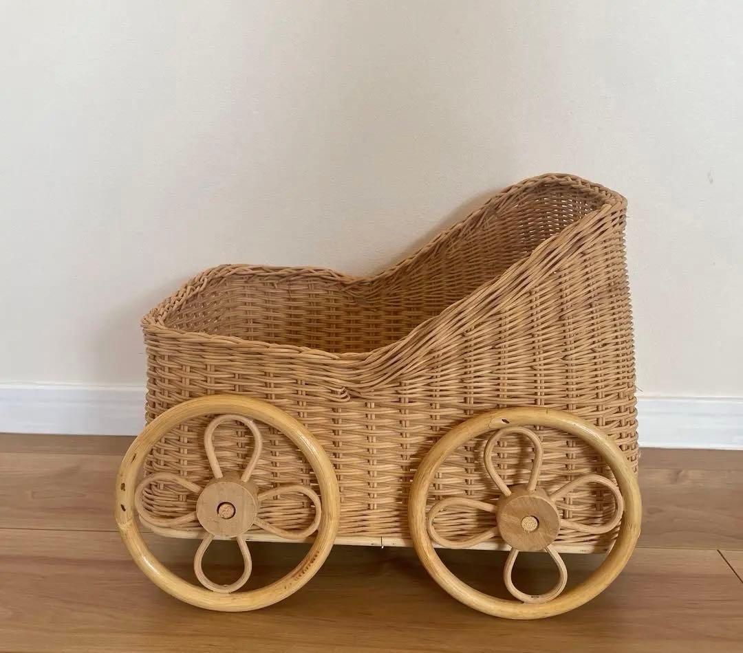 籐の入れ物　乳母車　ベビーカー型　レトロ