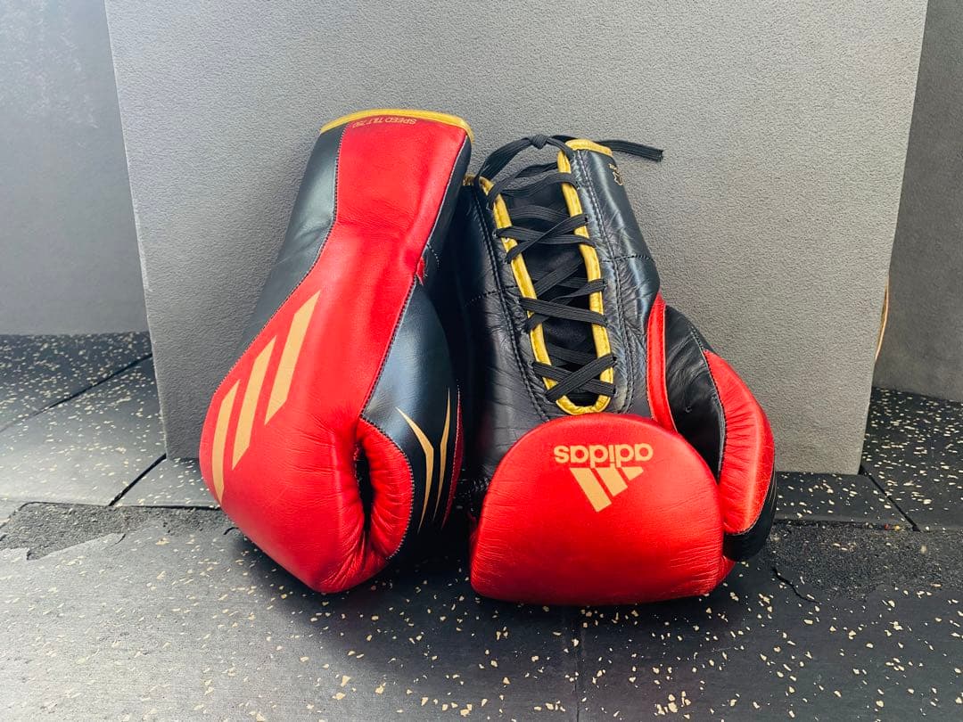 adidas SPEEDTILT 750 10オンス　ボクシンググローブ
