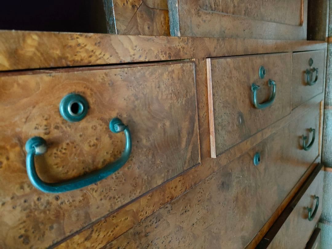 レトロな箪笥　横94cm 高さ163cm 奥行43cm