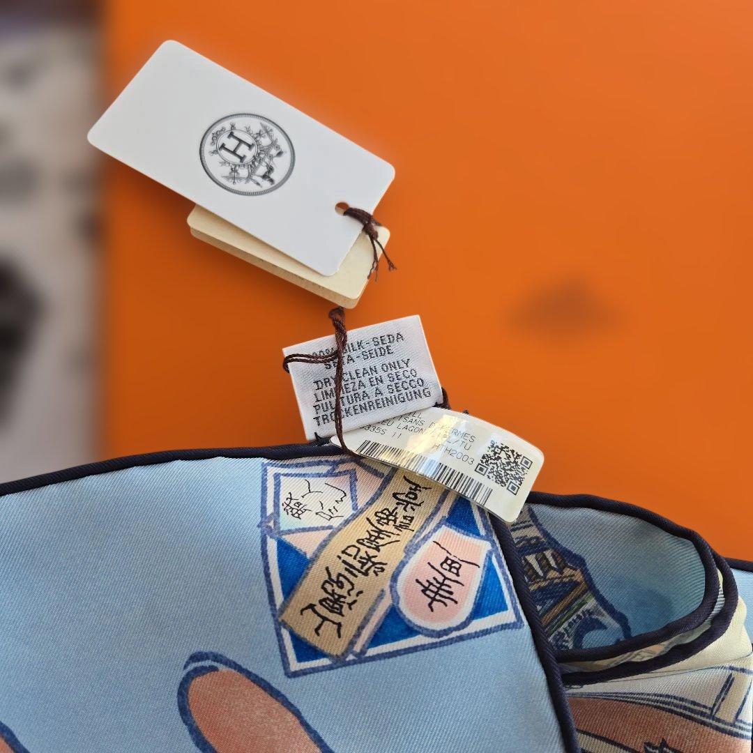 新品未使用タグ付き。 エルメススカーフ カレ90 エルメスの職人たち。