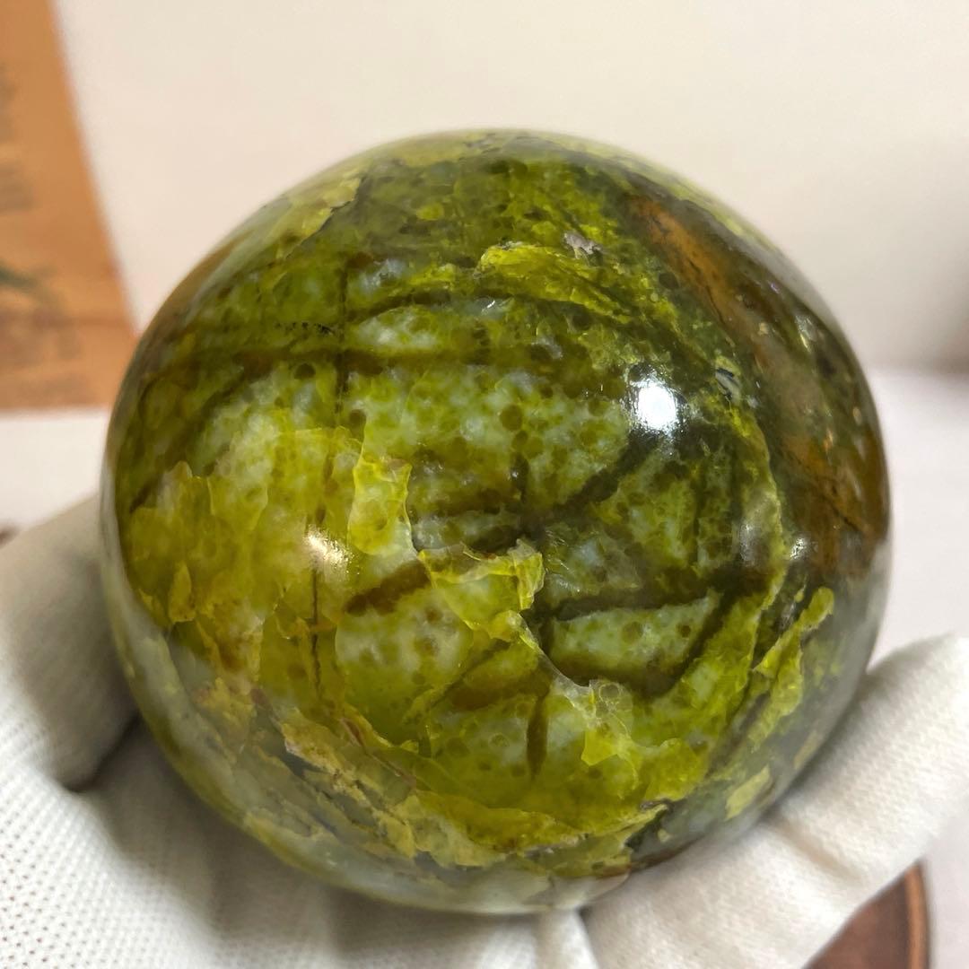 天然石　希少　天然グリーンオパール　大玉スフィア　78ミリ【台座付き】