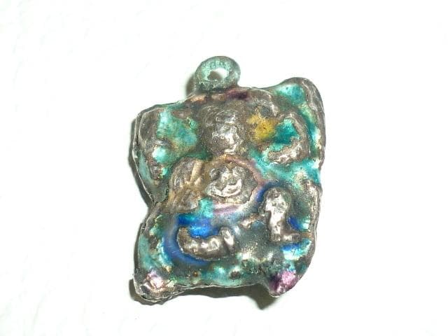 ◆美術品 中国 元時代◆副葬品 金属に七宝製 蝉（セミ）2個、表が蝶 裏が神1個