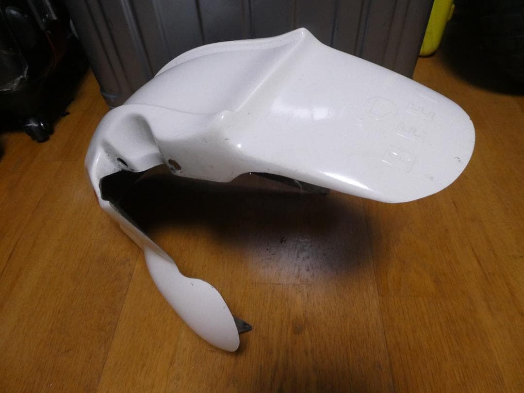 【中古】　BEET エアロシャークフェンダー CBR250RR/NSR250R