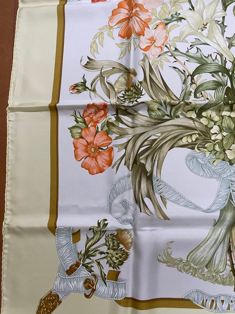 ②未使用 エルメス カレ90 花柄 スカーフ 箱付き