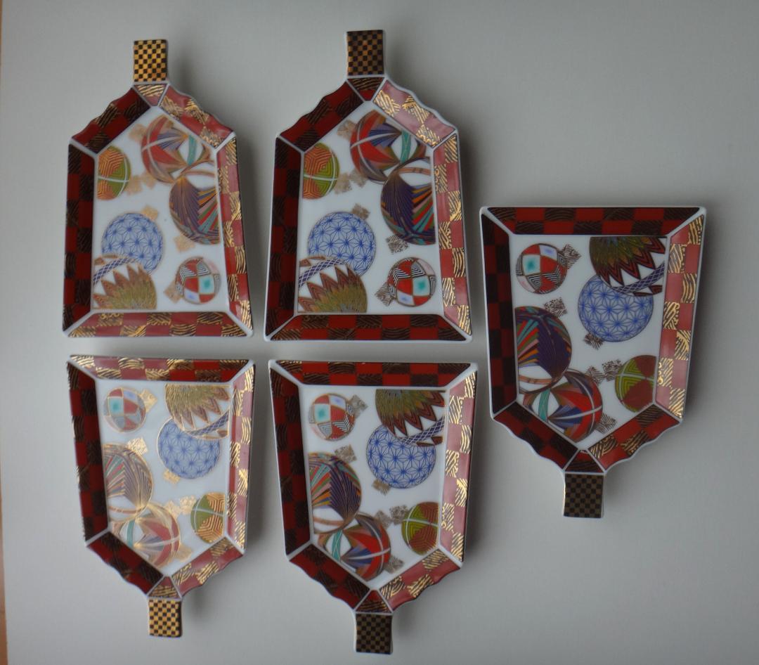 ★前畑陶★庫山窯 色絵手まり　 羽子板銘々皿　５枚セット と手毬模様の中鉢★