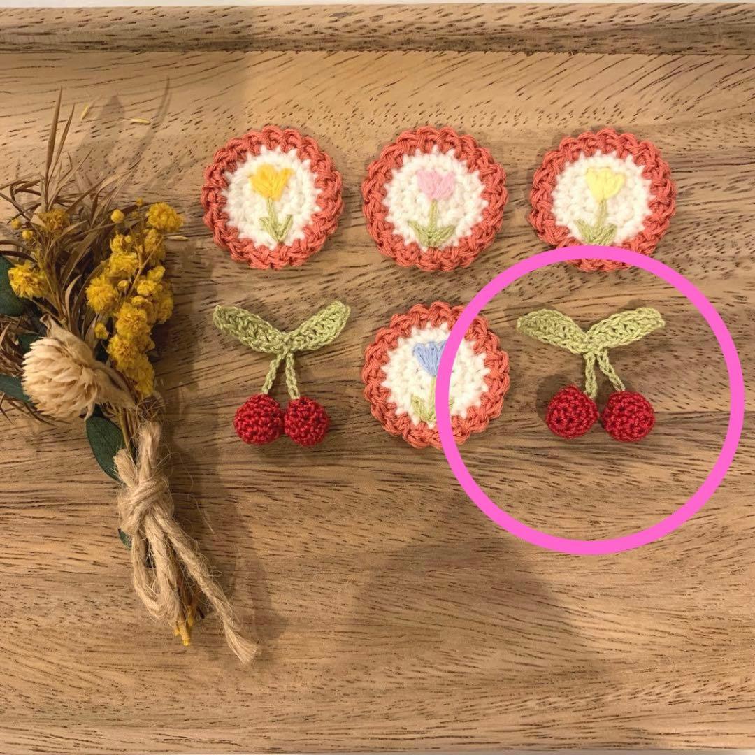 【ローズマリー様】レースモチーフ編み　かぎ編み　ワッペン　ベビークリップ