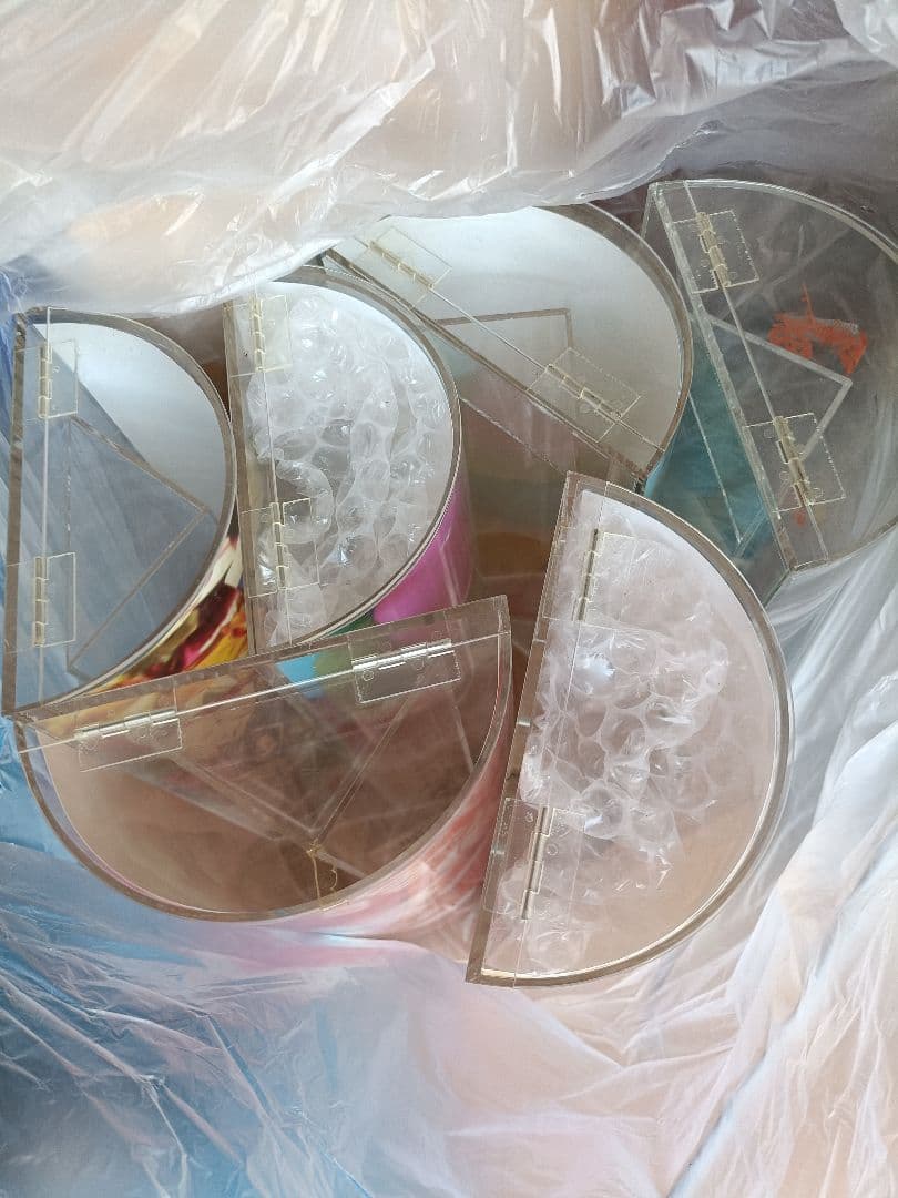 筒状のアクリルケース（12個）