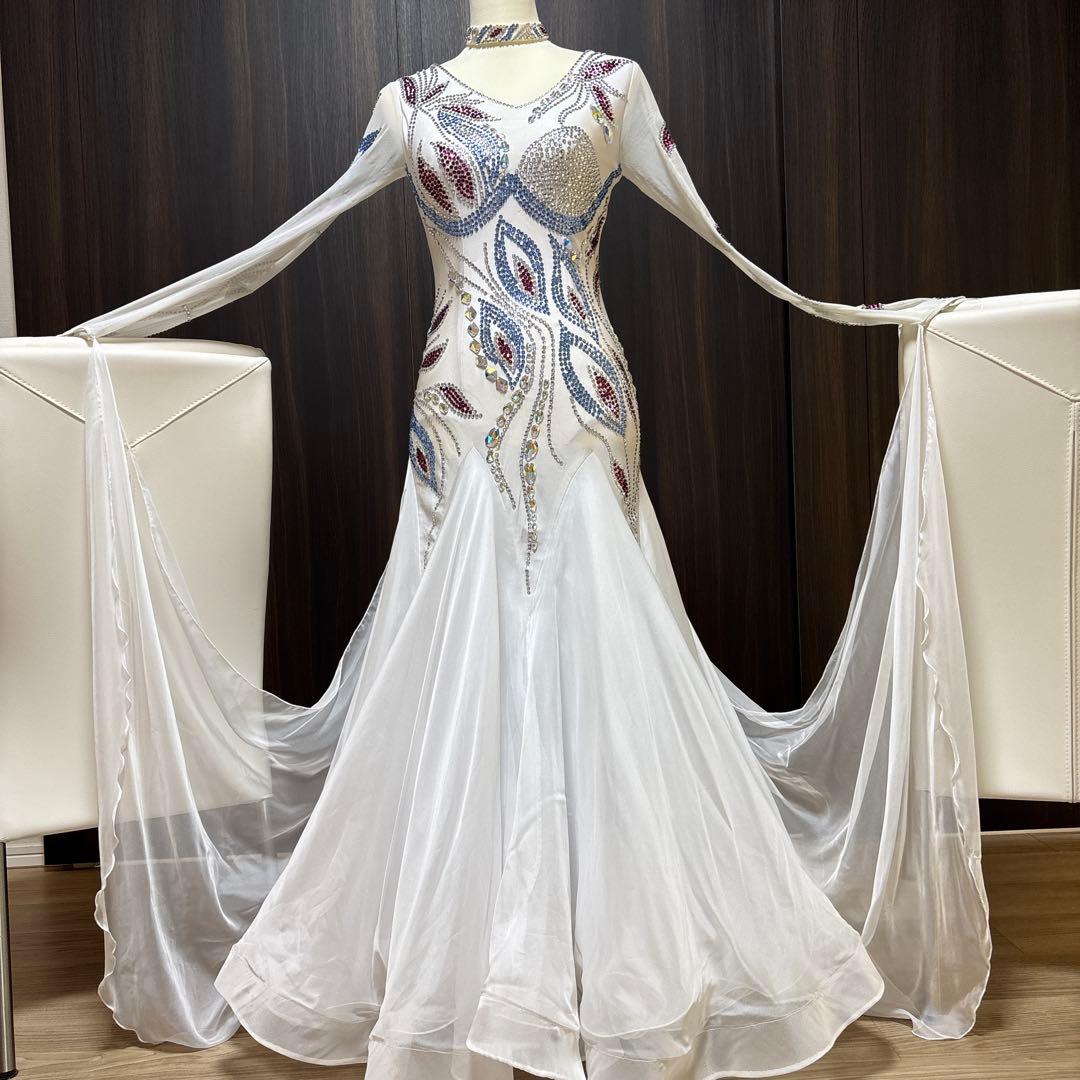 社交ダンス　白　ドレス　競技会　パーティー　トライアル　ジャンテイ