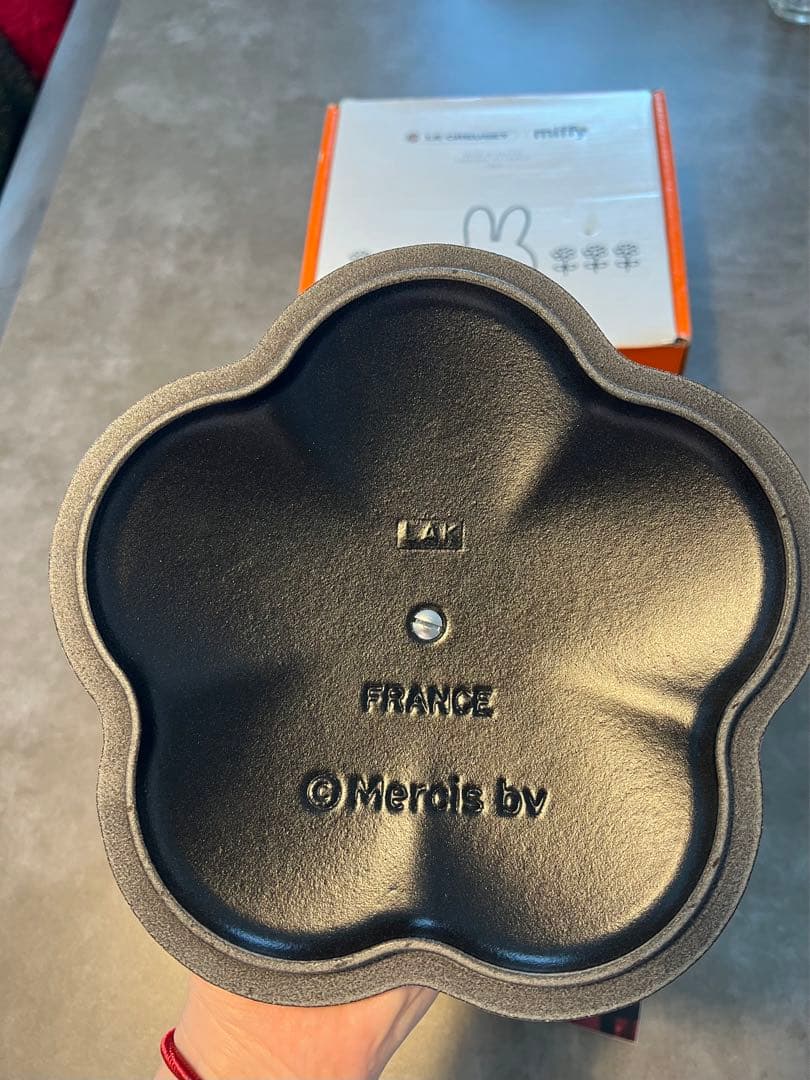 即日発送　限定カラー　レア完売 限定品　ル・クルーゼ　ミッフィー　コラボ